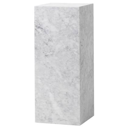 Audo Copenhagen Plinth Pedestal bijzettafel wit Carrara marmer