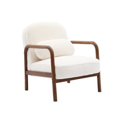 sweeek - Scandinavische fauteuil van licht walnotenhout met hevea en stof van imitatiebont