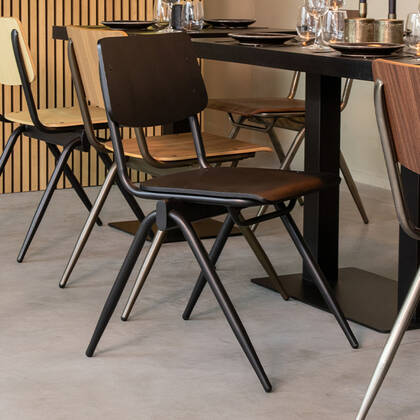 LABEL51 - Schoolstoel Solid - Zwart Hout - Zwart Metaal