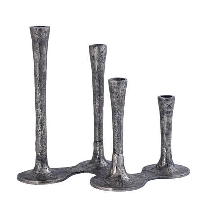PTMD Lynette Silver Casted Alu Candleholder Rounds Base Zilver